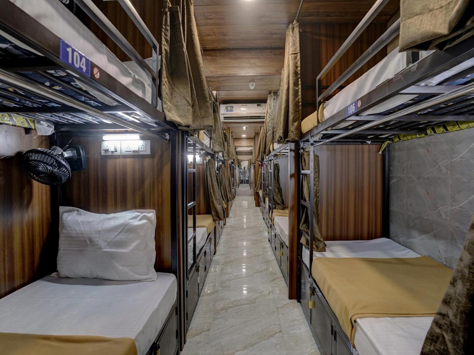 Ashoka Dormitory Bombaj